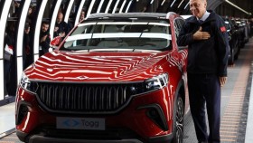 أردوغان يطرح أول سيارة كهربائية تركية قبل الانتخابات