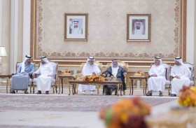 حاكم الشارقة يستقبل المهنئين بشهر رمضان المبارك في قصر البديع