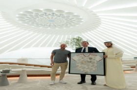 راشد بن حميد يبحث آفاق التعاون مع «سيتي جروب» لكرة القدم