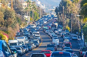 دراسة: أصوات السيارات ترفع ضغط الدم