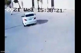 جريمة وثقتها الكاميرات.. والشرطة تقبض على الجاني