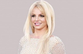 بريتني سبيرز تحتفل بعيد ميلاد والدتها