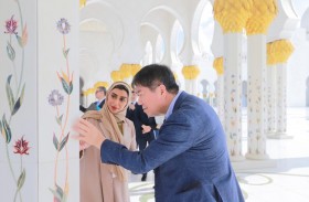 المبعوث الخاص للرئيس الكوري يزور جامع الشيخ زايد الكبير في أبوظبي