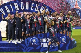 باريس سان جرمان يحرز لقبه السادس عشر بفوزه على رينس 