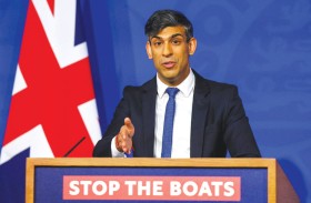 سوناك: طائرة المهاجرين ستقلع إلى رواندا مهما حدث