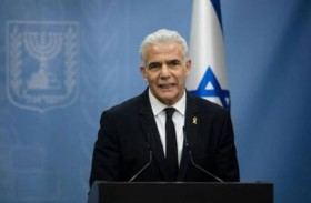 «خطأ فادح».. لابيد يدين الهجمات الإسرائيلية المكثفة على دمشق