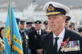 فضيحة معلم انتحل رتبة عسكرية رفيعة المستوى