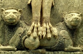 كنوز سومر وبابل في يد المقتنين على الانترنت