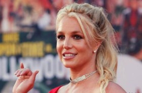 بريتني سبيرز تتهم أحد مرافقي ويمبانياما بصفعها 