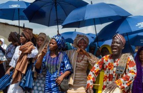 زفاف جماعي بتقاليد غريبة يخطف الأنظار