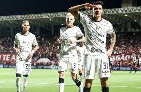 كورينثيانز ينتزع صدارة الدوري البرازيلي مؤقتاً