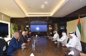 وزير دولة للشؤون المالية يبحث التعاون الاستراتيجي مع البنك الدولي