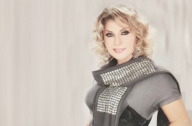 نادية الجندي: لا أبالي بعدم اختياري ضمن أفضل الأفلام في (أسوان السينمائي)