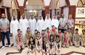 سالم القاسمي يستقبل أعضاء مفوضية كشافة رأس الخيمة