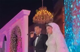 يحول حفل زفافه إلى «درس خصوصي» 