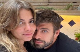 بيكيه يتحدى شاكيرا بصورة مع حبيبته