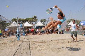 دبي تطلق أسبوع الرياضات الشاطئية اليوم 