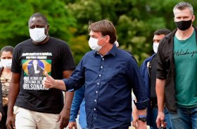 بولسونارو، رئيس بدون استراتيجية في بلد مكدوم