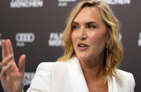 كيت وينسلت توجه رسالة إلى النساء 