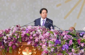 الرئيس التايواني يتعهد «بمقاومة ضم» الجزيرة 