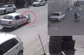 سيارة تصدم طفلاً أثناء محاولته الهروب من والديه