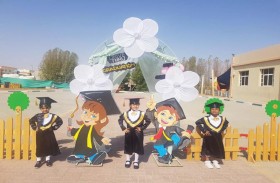 قوافل السيارات في حفل تخريج أطفال الروضة بمدرسة محمد بن خالد آل نهيان للأجيال