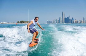 «أبوظبي للرياضات البحرية» ينظم بطولة «الإمارات للتزلج على الماء»