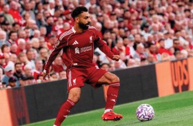 ماذا يحتاج محمد صلاح لتحطيم رقم أسطورة الدوري الإنجليزي؟