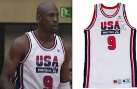 قميص ملطخ بعرق مايكل جوردان في مزاد!