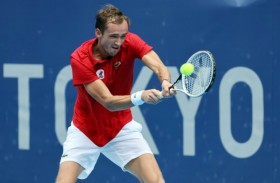 مدفيديف يواجه ألياسيم في نصف نهائي فلاشينغ ميدوز