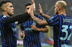 يكرم وفادة كريمونيزي ويلحق بثلاثي الصدارة ولاتسيو يفلت من الخسارة 