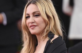 مادونا تتحدى التقدم في السن