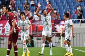 تشونبوك يقصي فيسيل كوبي في نصف نهائي أبطال آسيا