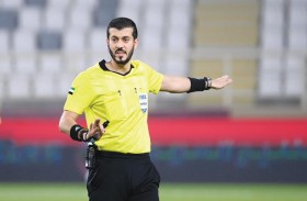  عمر آل علي يدير مباراة اليابان ومنغوليا 