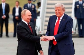 ترامب يلمّح إلى قبول تمديد معاهدة الأسلحة النووية مع روسيا