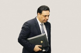 أمر قضائي بضبط دياب في قضية مرفأ بيروت