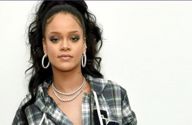 ريهانا تبيع فيلتها في كاليفورنيا 