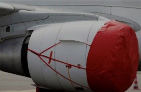 مقتل عامل ابتلعه محرك طائرة 