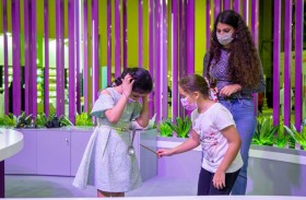 الأصوات تتحول إلى فنون أمام المشاركين في الشارقة القرائي للطفل 