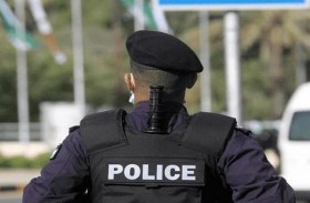 انتحل صفة رجل أمن للسرقة