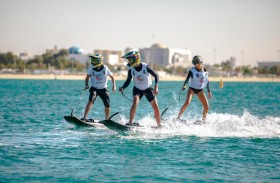 انطلاق بطولة الإمارات الدولية للموتوسيرف 