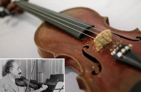 كمان آينشتاين مقابل مليون جنيه إسترليني