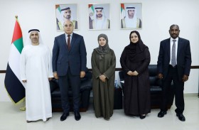 أكاديمية دبي للإعلام تبحث التعاون مع مركز جمعة الماجد