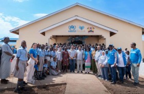 سلطان بن أحمد القاسمي يفتتح مدرسة «القلب الكبير» الثانوية للفتيات اللاجئات في مخيم «كالوبيي» بكينيا