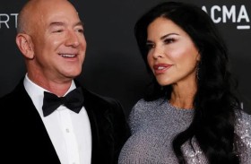كيف تخلى جيف بيزوس عن حياة «البساطة» بعد الطلاق؟