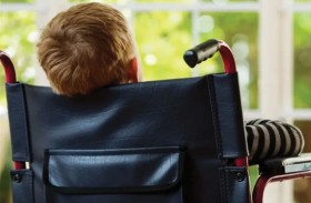 طفل يستعيد المشي بفضل علاج جديد