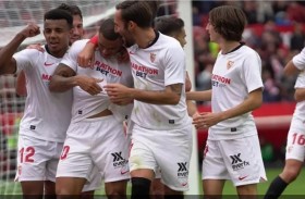 اشبيلية يُطيح ببرشلونة من المركز الثالث في الليغا